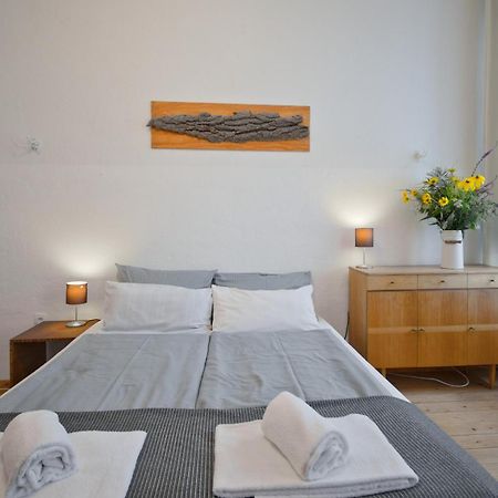 Courtyard Apartment Берлин Экстерьер фото